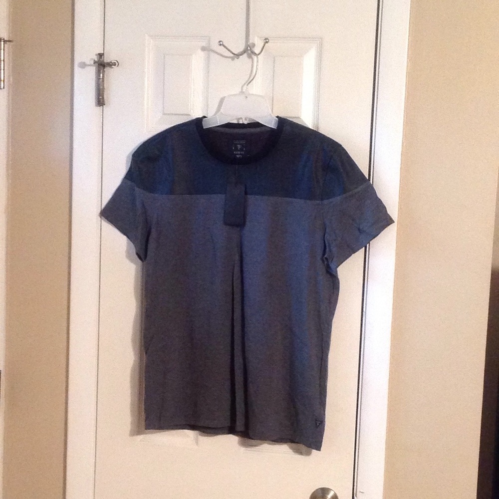 Guess grey men tee w/ faux leather Sz:M